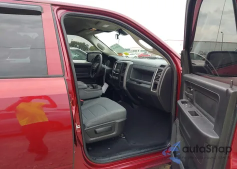 2018 Ram 1500 Express 4X2 5'7 Box из США, поврежденный, VIN 1C6RR6KT6JS350107